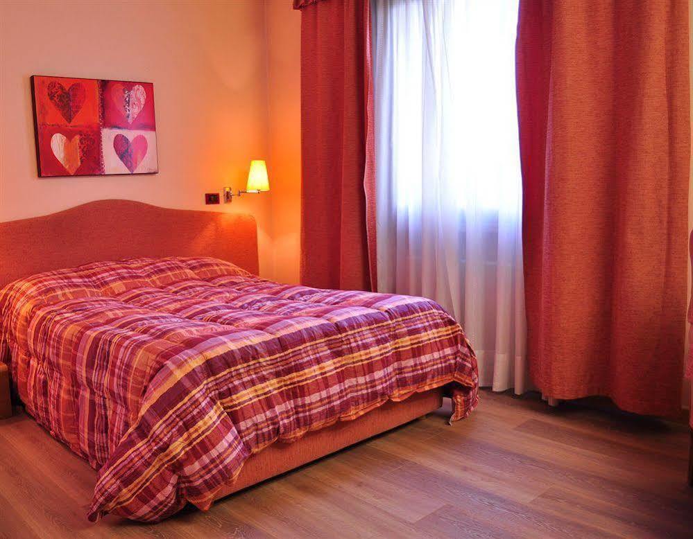 Hotel Prata Verde Prata Di Pordenone Luaran gambar